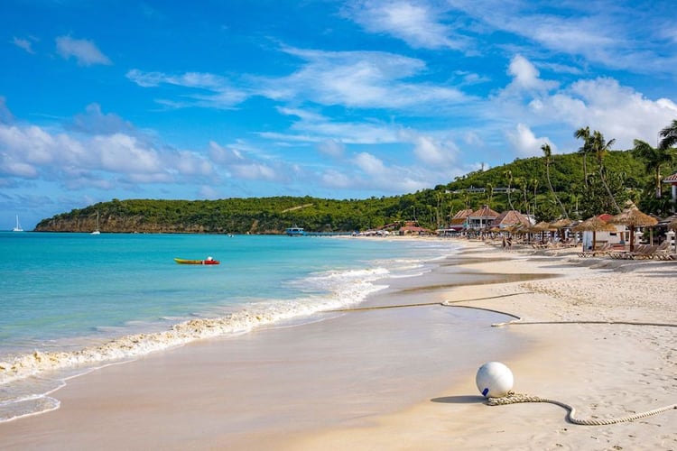 Sales Mastery: Lessons from Antigua's Beachside Entrepreneur